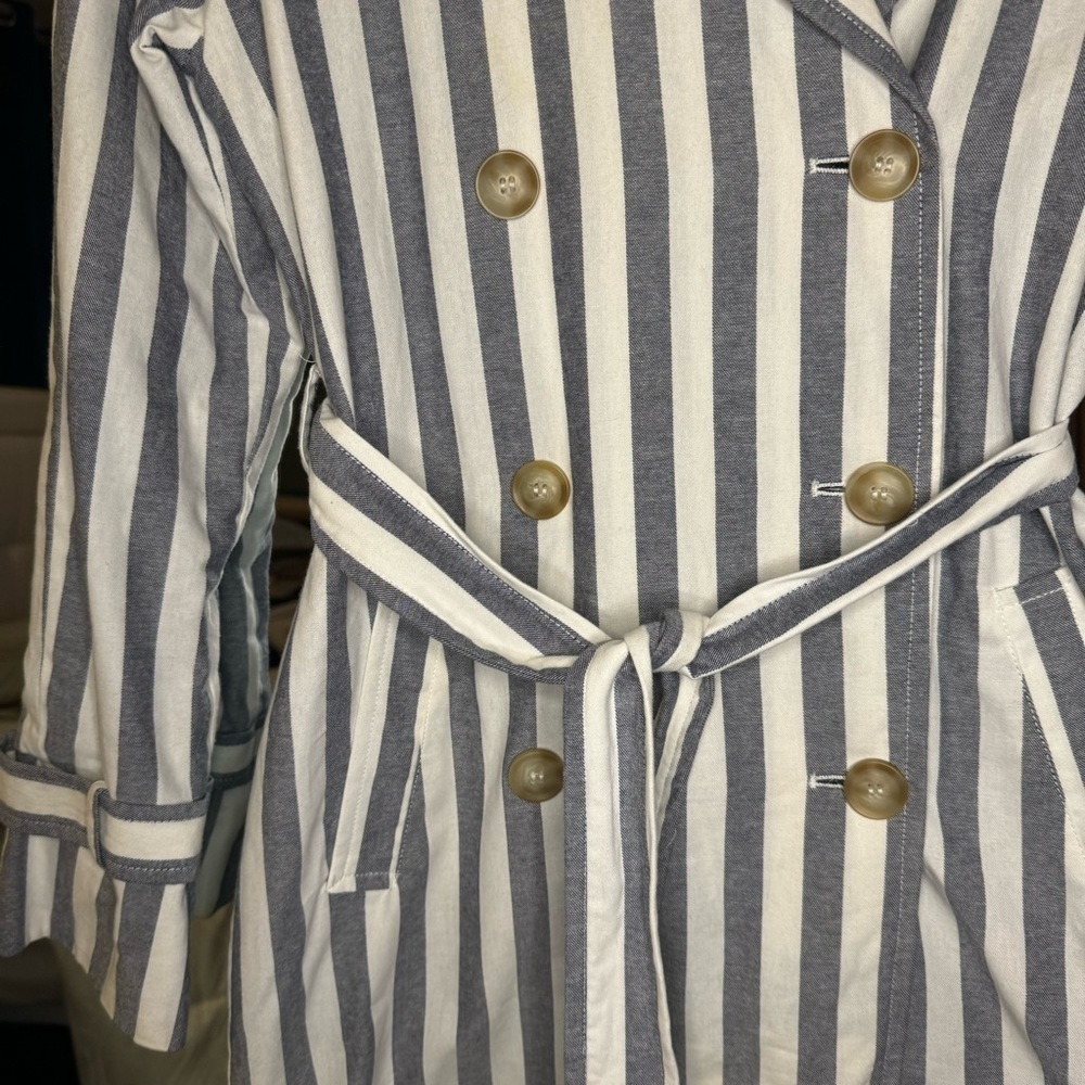 Women’s alter’d state double breasted tie waist trench coat size small. Like new - Picture 3 of 7
